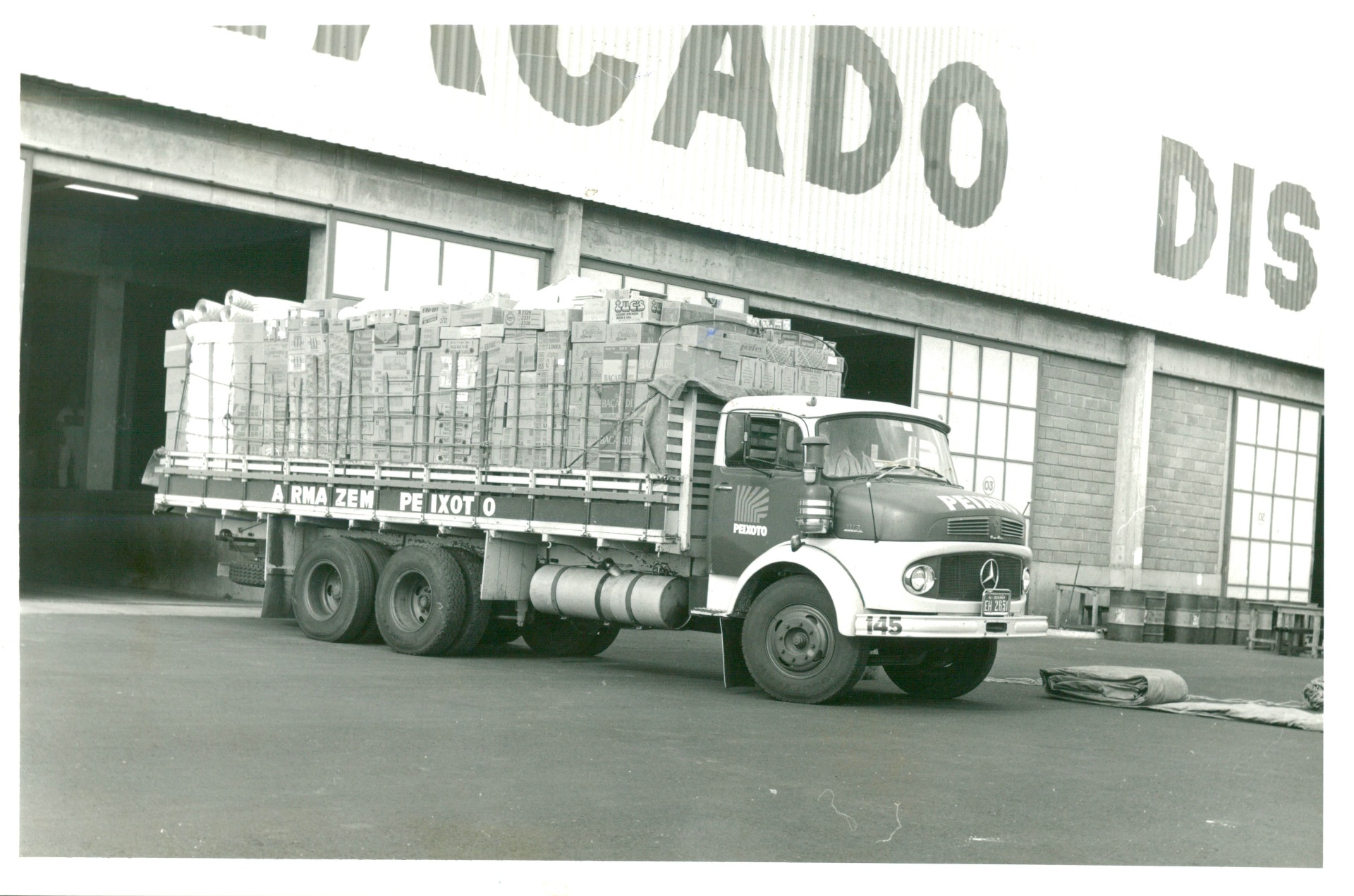 Caminhão Peixoto pronto para entrega